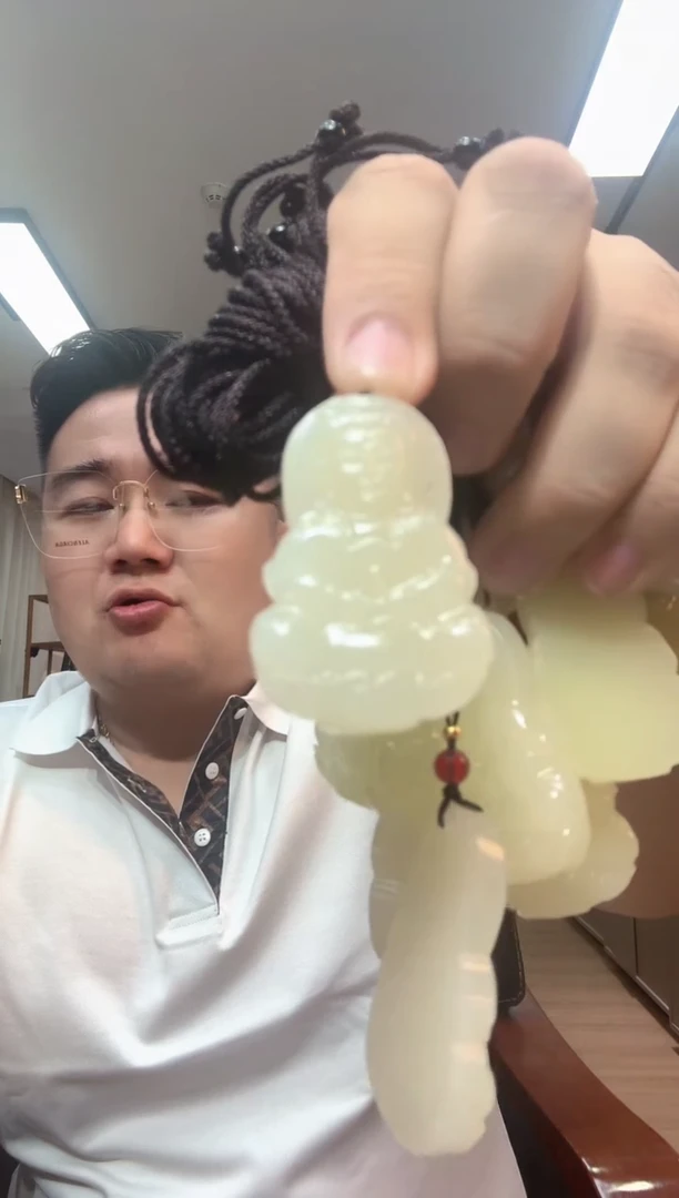 未镶嵌蛇纹石玉颈饰多样性随机发货