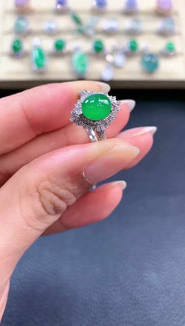 【闪购商品】翡翠戒指18K金镶嵌b128