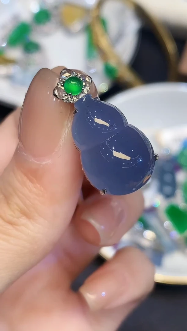 吊坠(不含链)18K金镶嵌翡翠TT