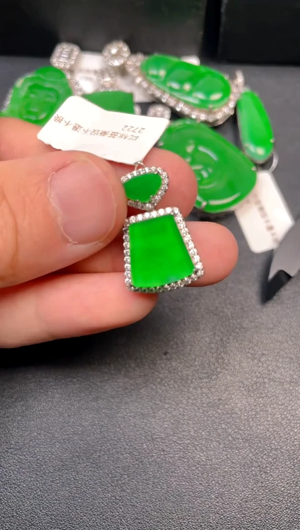 吊坠(不含链)银S925镶嵌翡翠吊坠