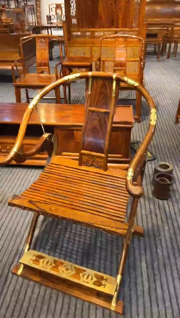 花梨木类木雕款椅子一个