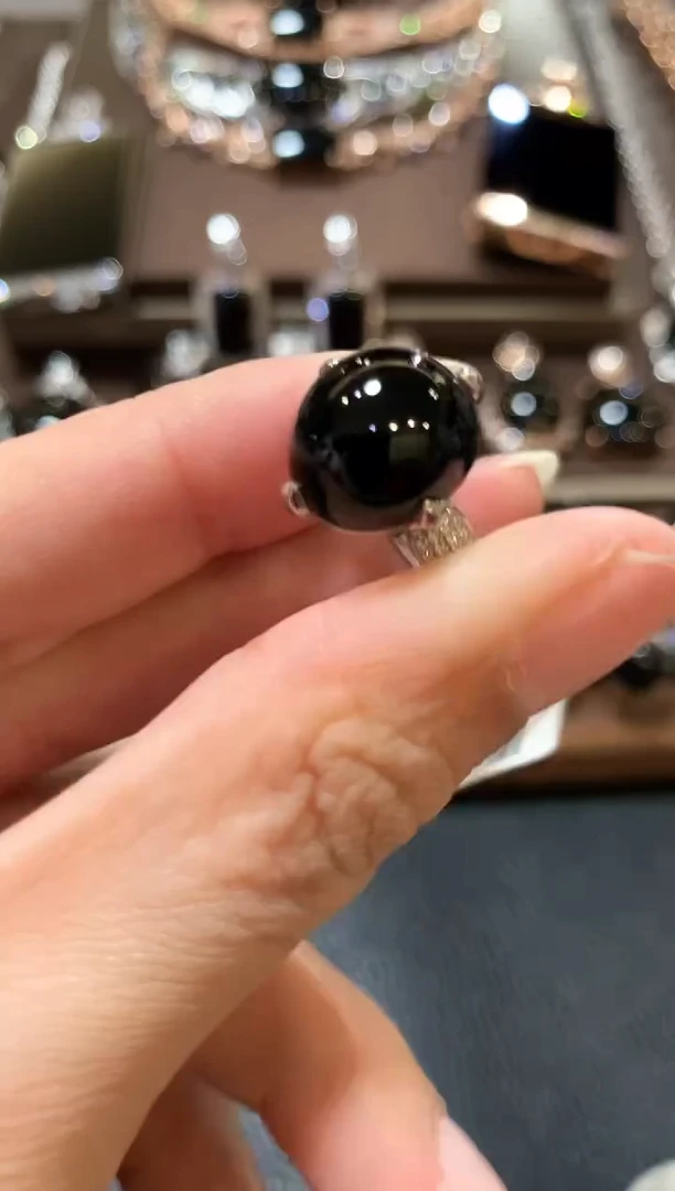 18K金镶嵌戒指翡翠m47