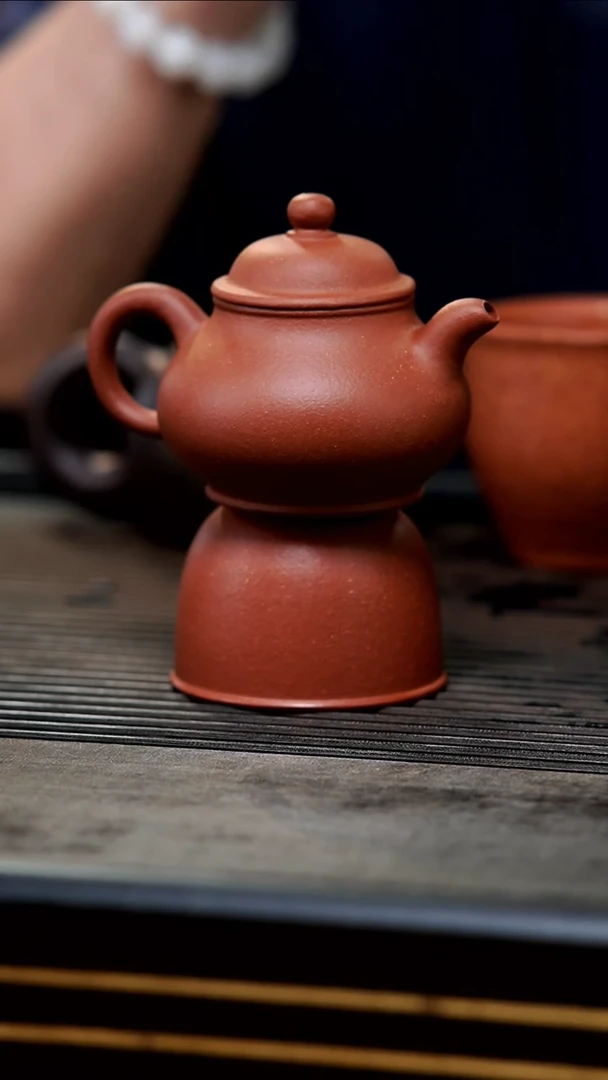 【闪购商品】紫砂茶壶03-半手红降坡潘壶130cc+杯