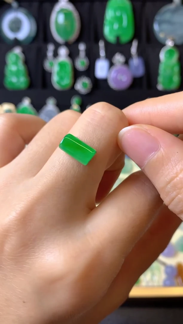 【闪购商品】定制翡翠未镶嵌1裸玉（客户意向镶嵌）