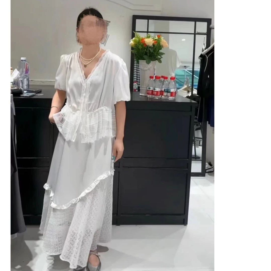 【嘎嘎推荐】初恋白月光气质法式高级蕾丝拼缎面显瘦温柔套装