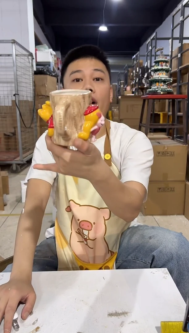 瓷片陶瓷维尼树洞水杯