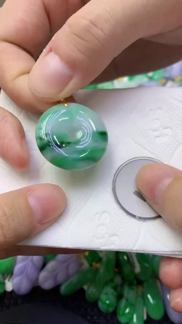 颈饰未镶嵌翡翠天然缅甸翡翠A货