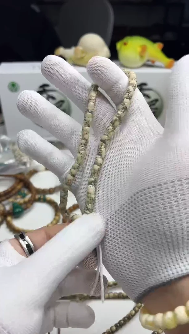 星月菩提手串228 石玉料小白蛇6mm