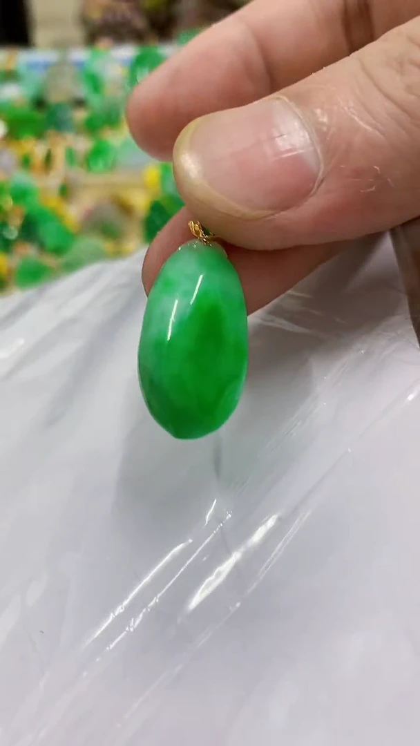 翡翠18K金镶嵌吊坠(不含链)挂件