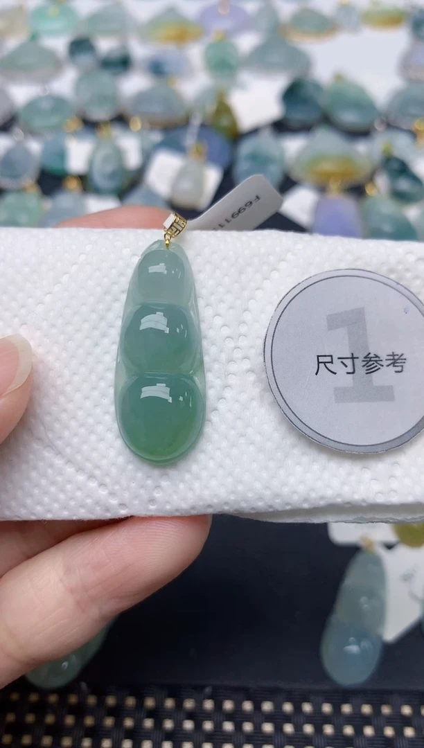 颈饰18K金镶嵌翡翠天然缅甸A货翡翠
