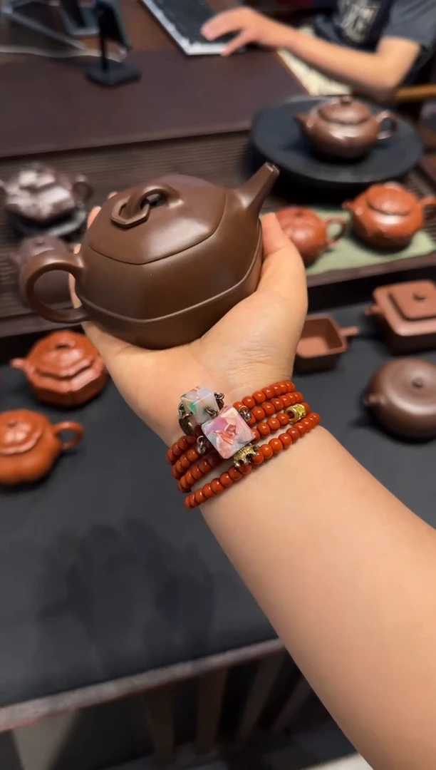 茶壶紫砂富甲天下