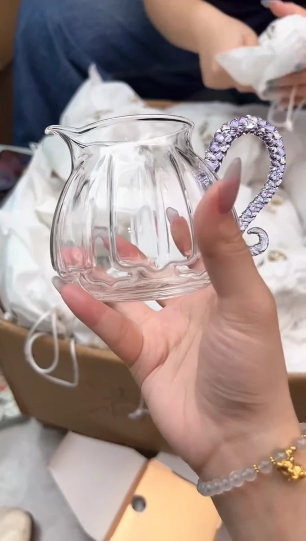 禾墨清莲浅紫色