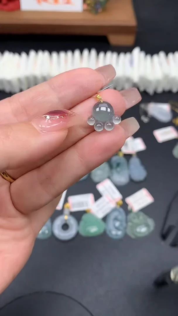 翡翠18K金镶嵌吊坠(不含链)MS187019