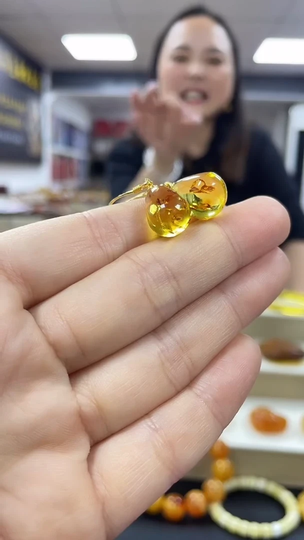 裸石琥珀未镶嵌11