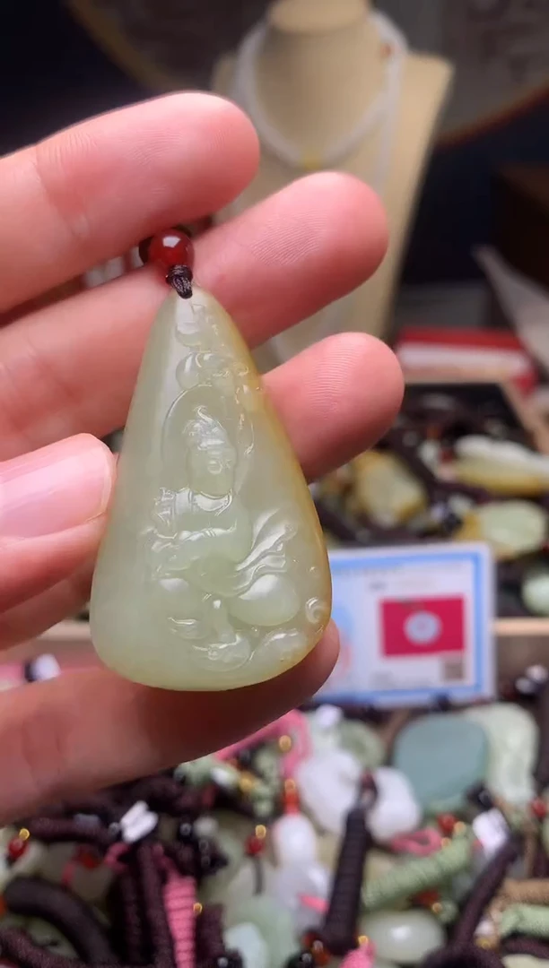 颈饰未镶嵌和田玉新疆料青海料清水和田玉吊坠