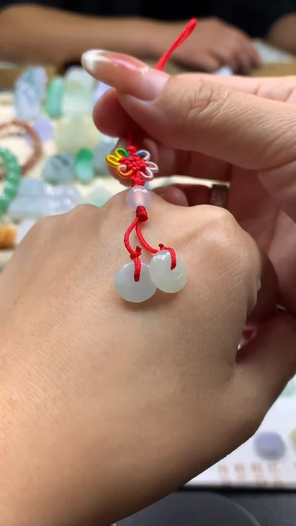 【闪购商品】翡翠颈饰未镶嵌翡翠