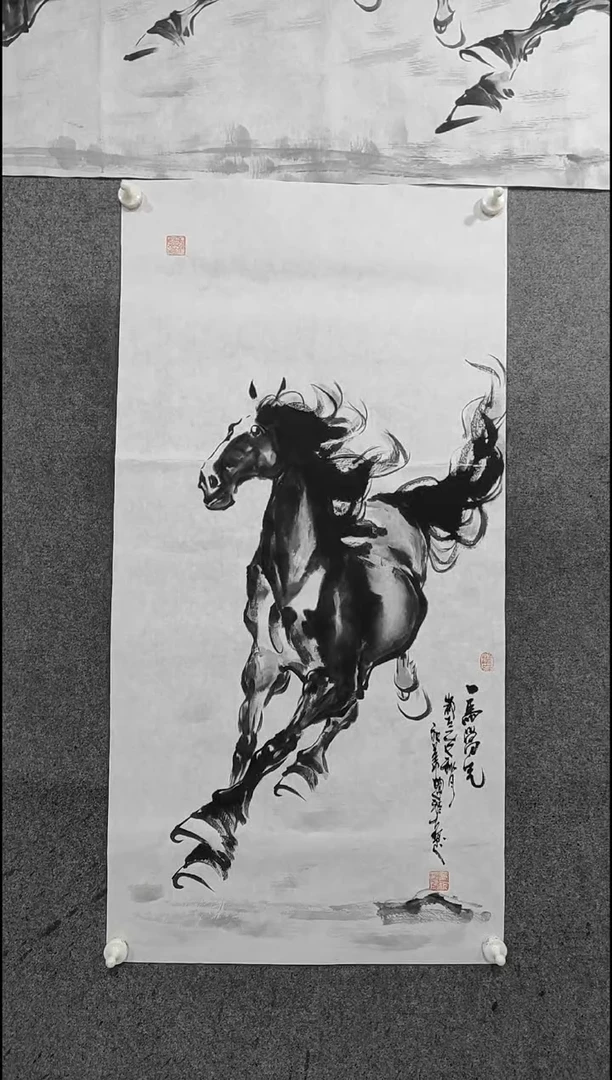 国画水墨写意单骏马图