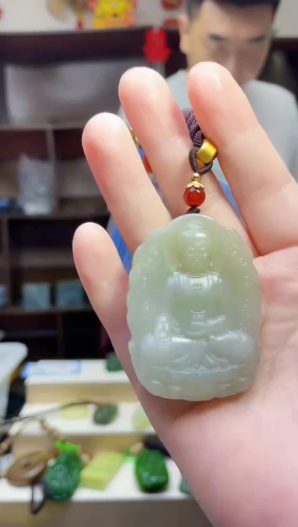 和田玉未镶嵌颈饰1