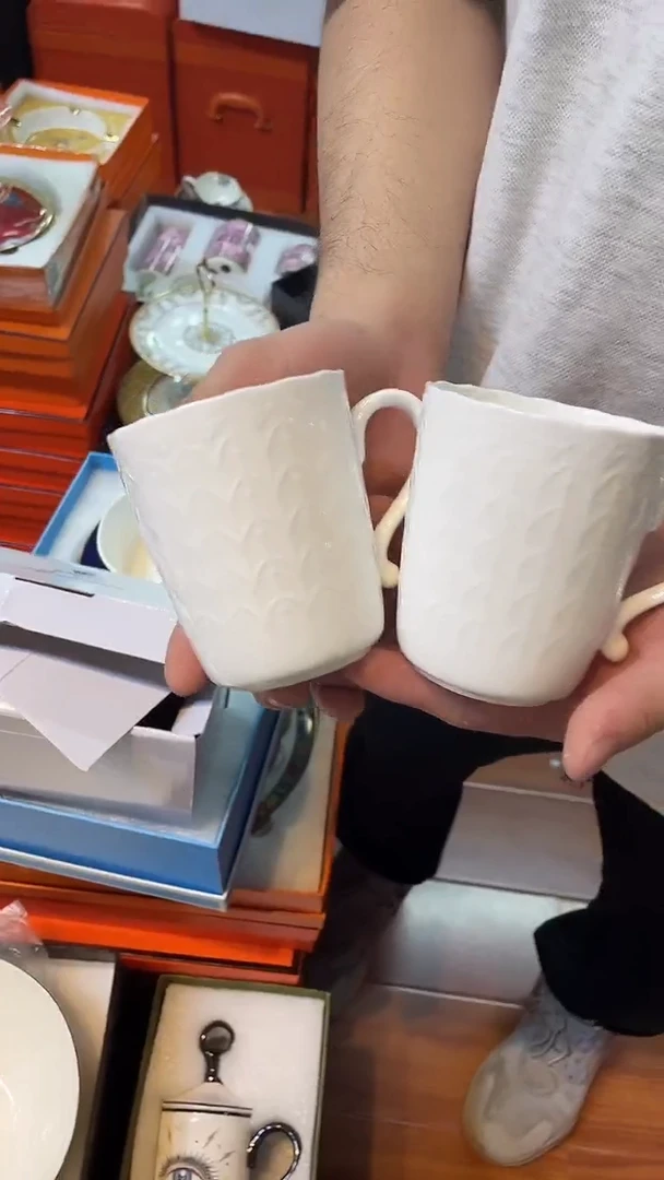 杯鸿辉家品牌瓷器，京东包邮！