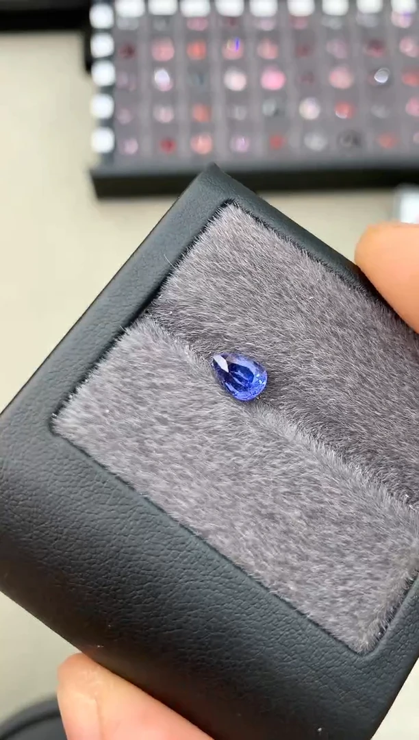 【闪购商品】定制蓝宝石裸石未镶嵌1.17ct 兰卡无烧蓝宝石