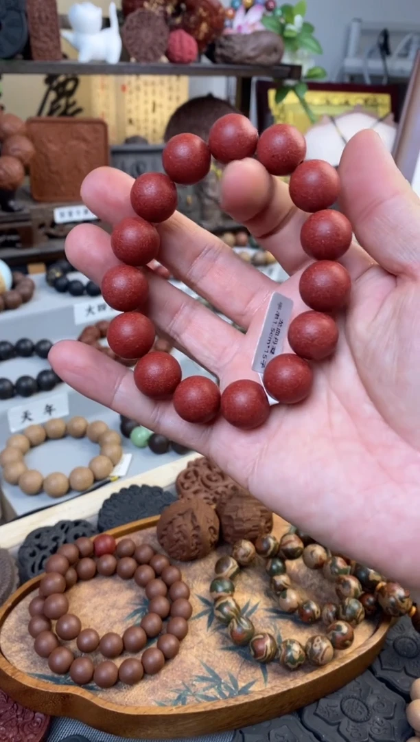 泥塑瑕疵龙瑞合香手串1.5