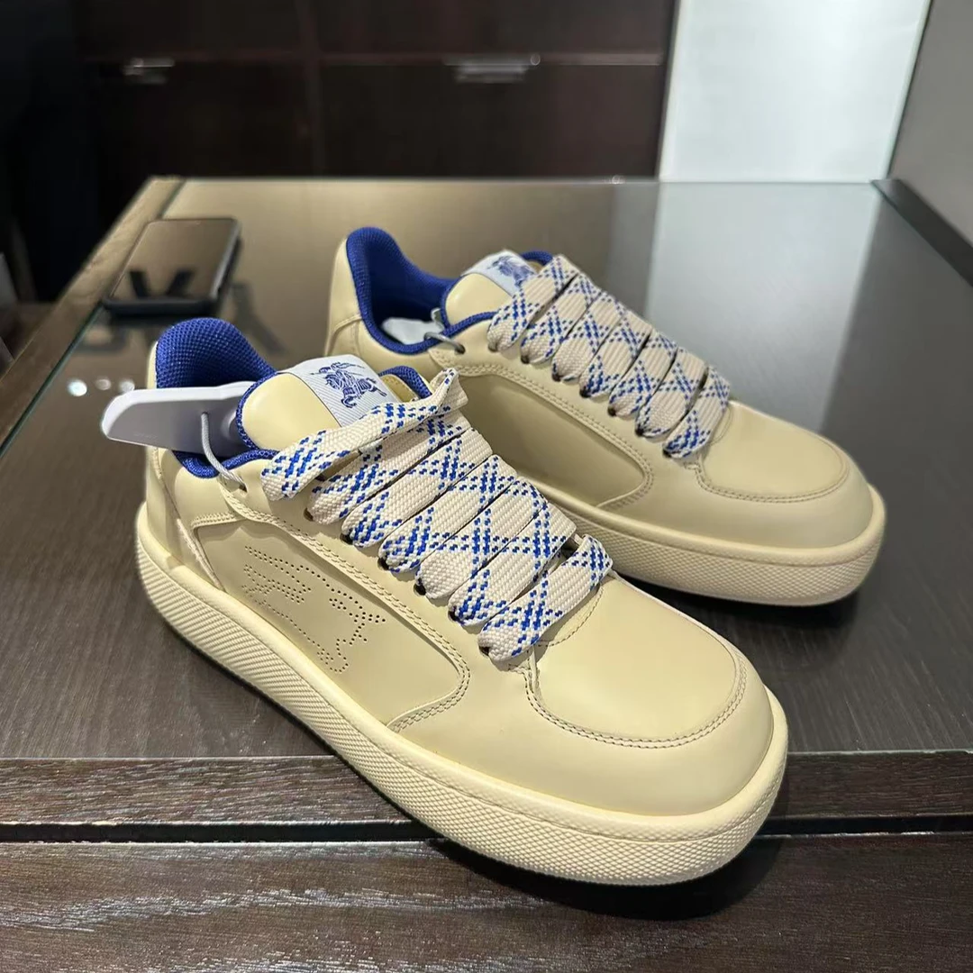BURBERRY/博柏利时尚休闲圆头系带低帮板鞋女款