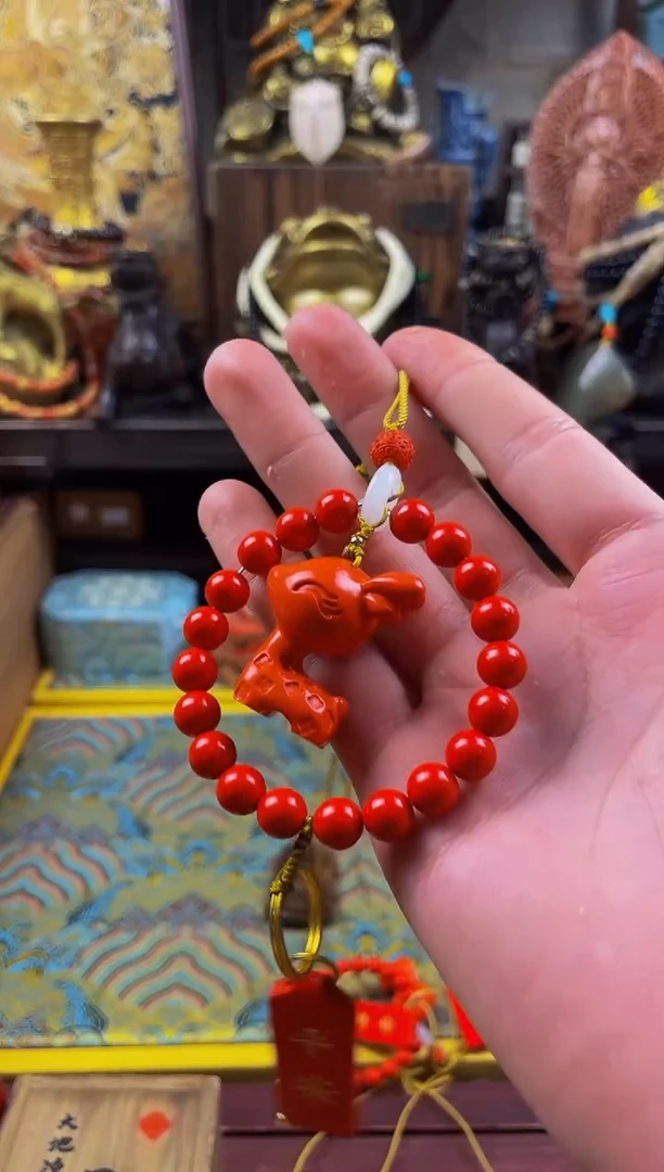 捏***脸小熊拖鞋直播精选推荐