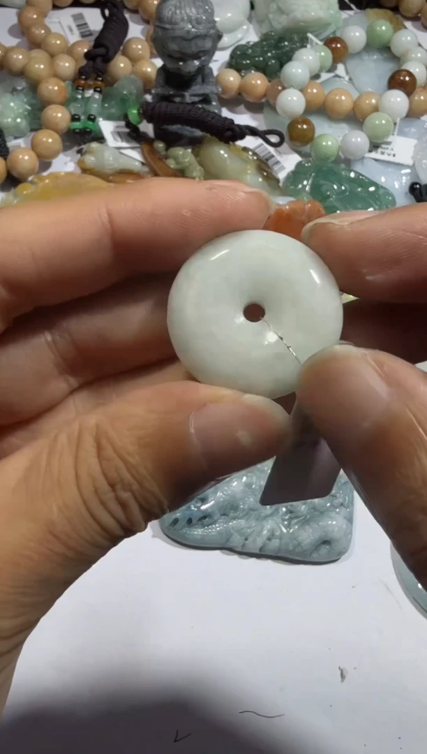 【闪购商品】翡翠颈饰未镶嵌00003416