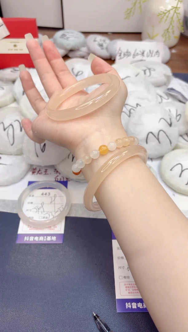 石英质玉手镯未镶嵌444-美人条藕粉-圈口60