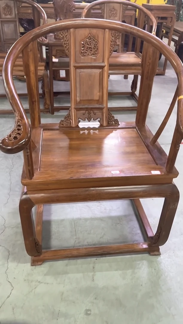 木渔**读YJ06MK-161625-透雕卷草纹圈椅