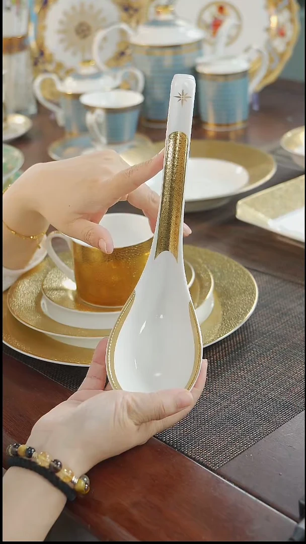 瓷片汤勺