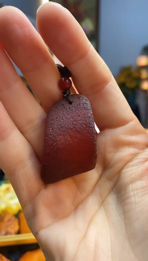 琥珀颈饰未镶嵌吊坠