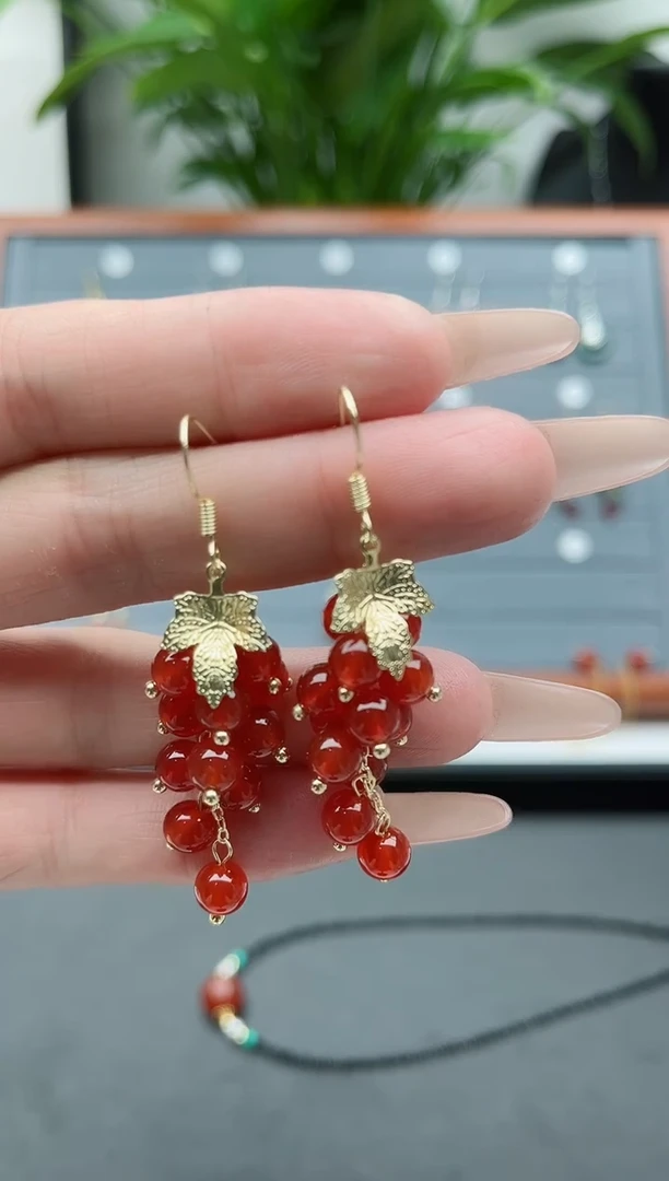 【闪购商品】南红玛瑙耳饰银S925镀金镶嵌3葡萄红