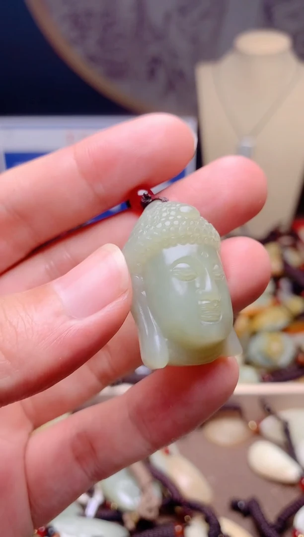 和田玉未镶嵌颈饰1