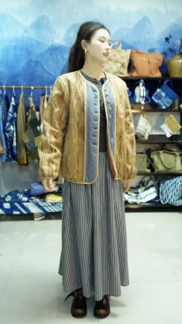 织绣柿子染满扎丛林纹棉服