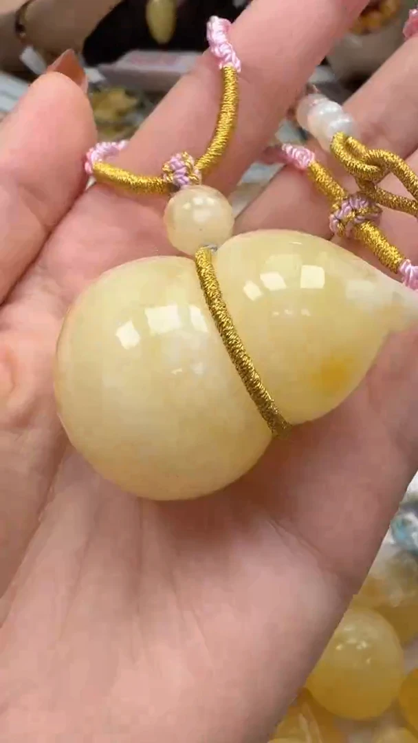裸石琥珀未镶嵌如图