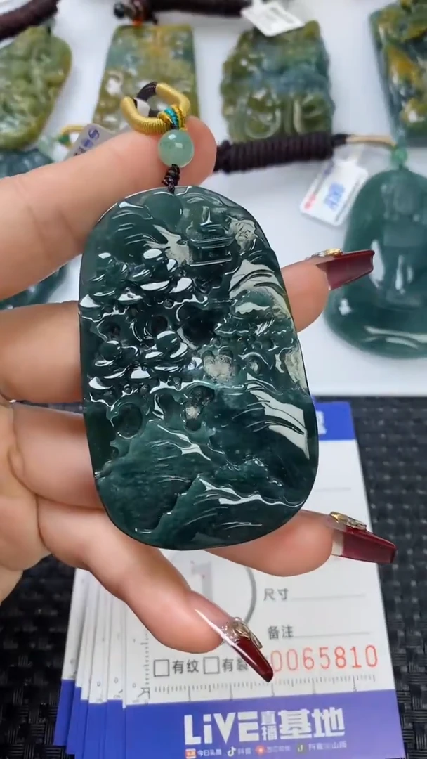 【闪购商品】翡翠颈饰未镶嵌111111111111111