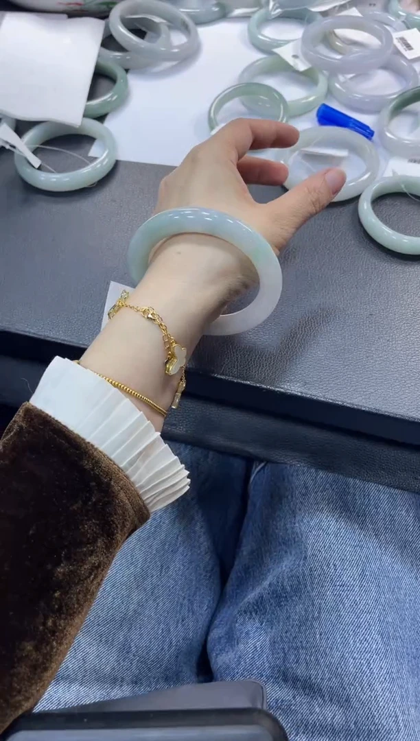 未镶嵌手镯定制翡翠定制手镯XCZB/DZS