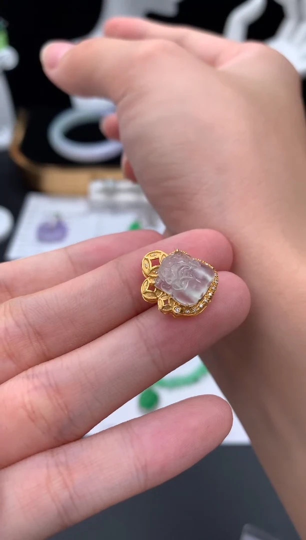 18K金镶嵌摆件翡翠48小时鉴赏期 退货不扣服务费