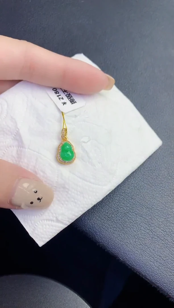 颈饰未镶嵌翡翠缅甸天然翡翠A货