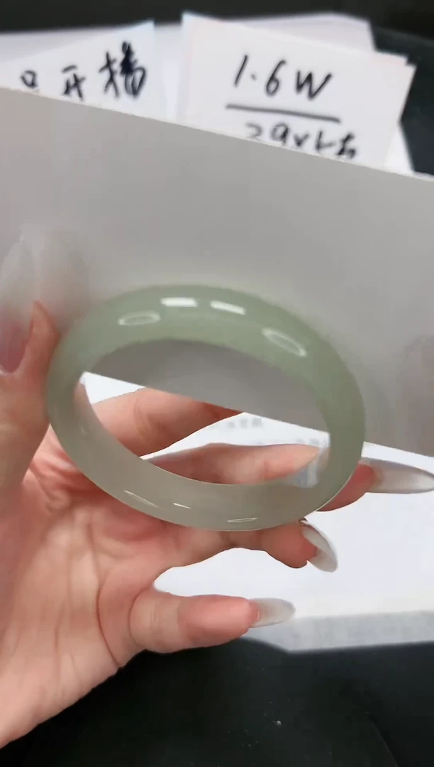 【闪购商品】石英质玉手镯未镶嵌A214-51-52