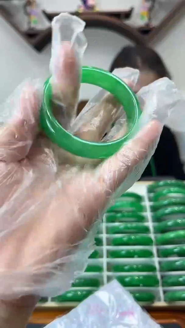 【闪购商品】砖雕闪15 圈口55.8 独货手镯