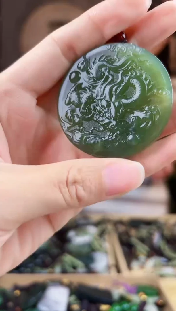 颈饰未镶嵌和田玉拍一发一，多样性发货