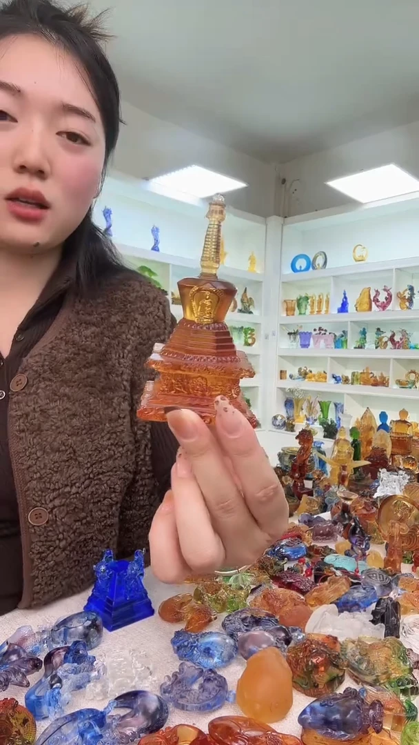 手工艺品琉璃舍利塔