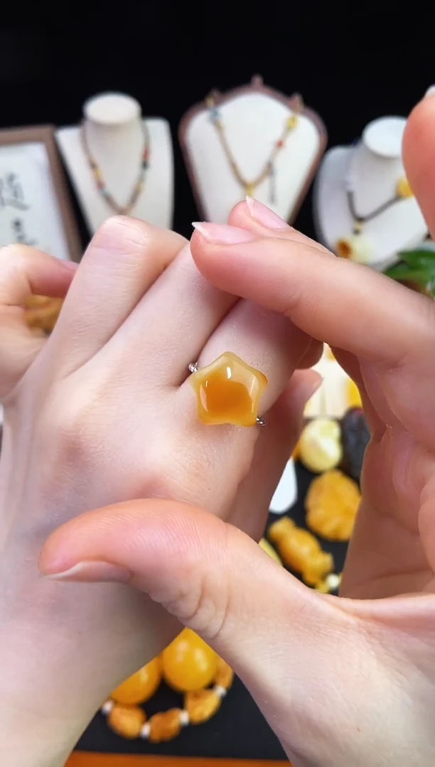琥珀未镶嵌珠宝奇石柒月