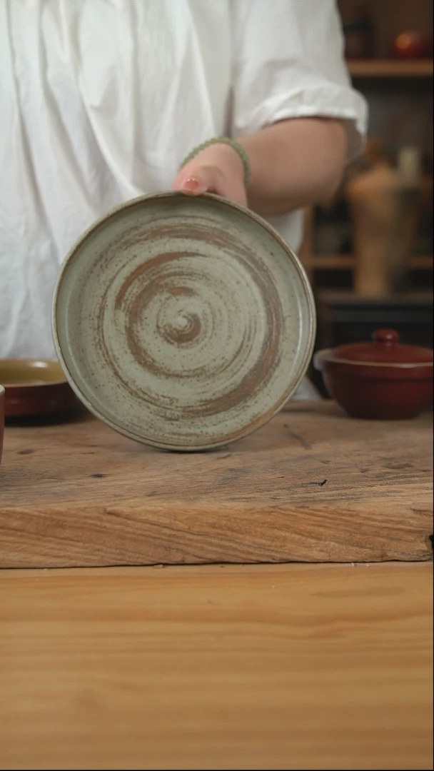 岁月风情的8英寸平盘