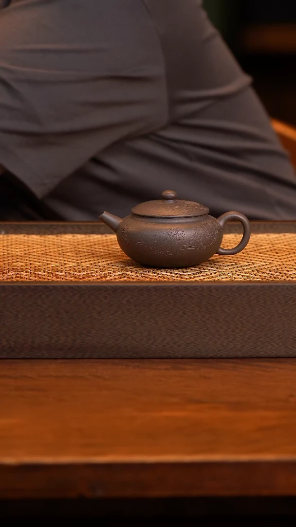 茶壶紫砂陈腐清灰紫泥素影
