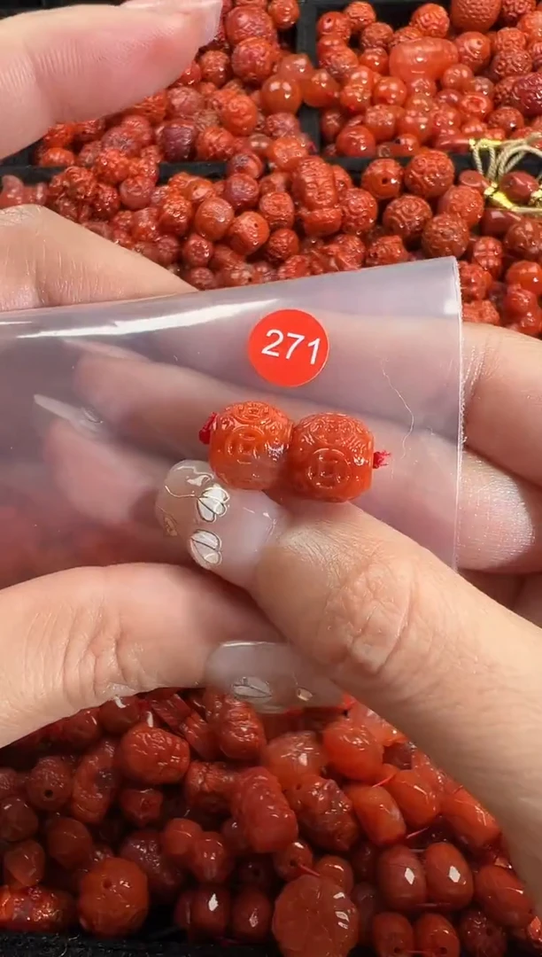 颈饰未镶嵌南红玛瑙11