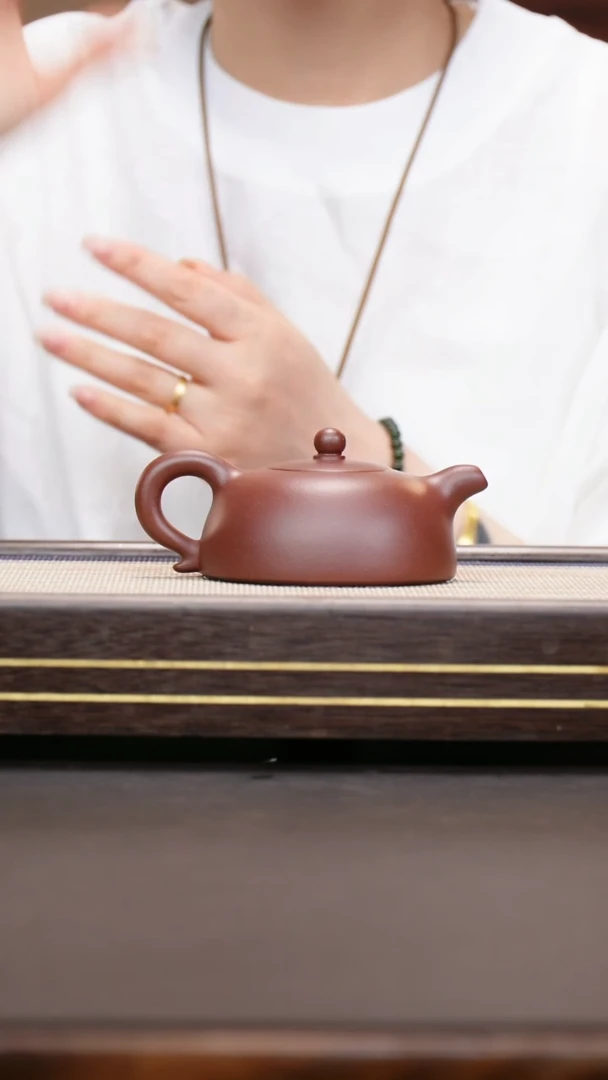 茶壶紫砂云根老紫泥 半月