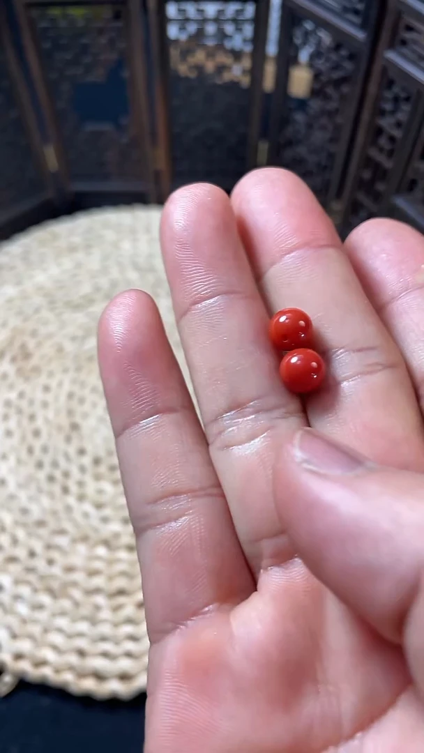 未镶嵌圆珠南红玛瑙圆珠一对7+mm